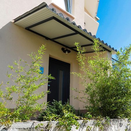 4-Star Apartments Bianco Kastela Ngoại thất bức ảnh