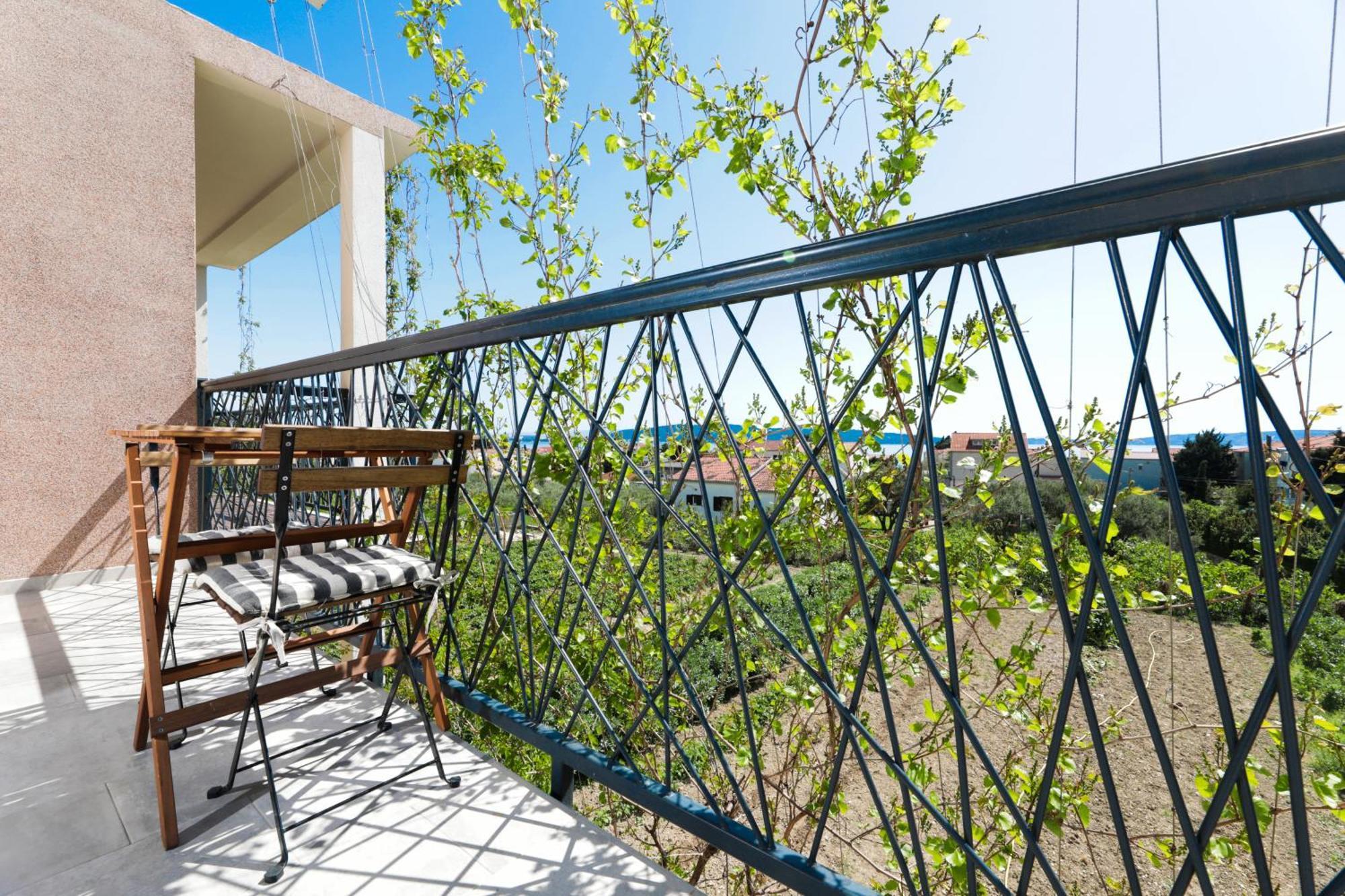 4-Star Apartments Bianco Kastela Ngoại thất bức ảnh
