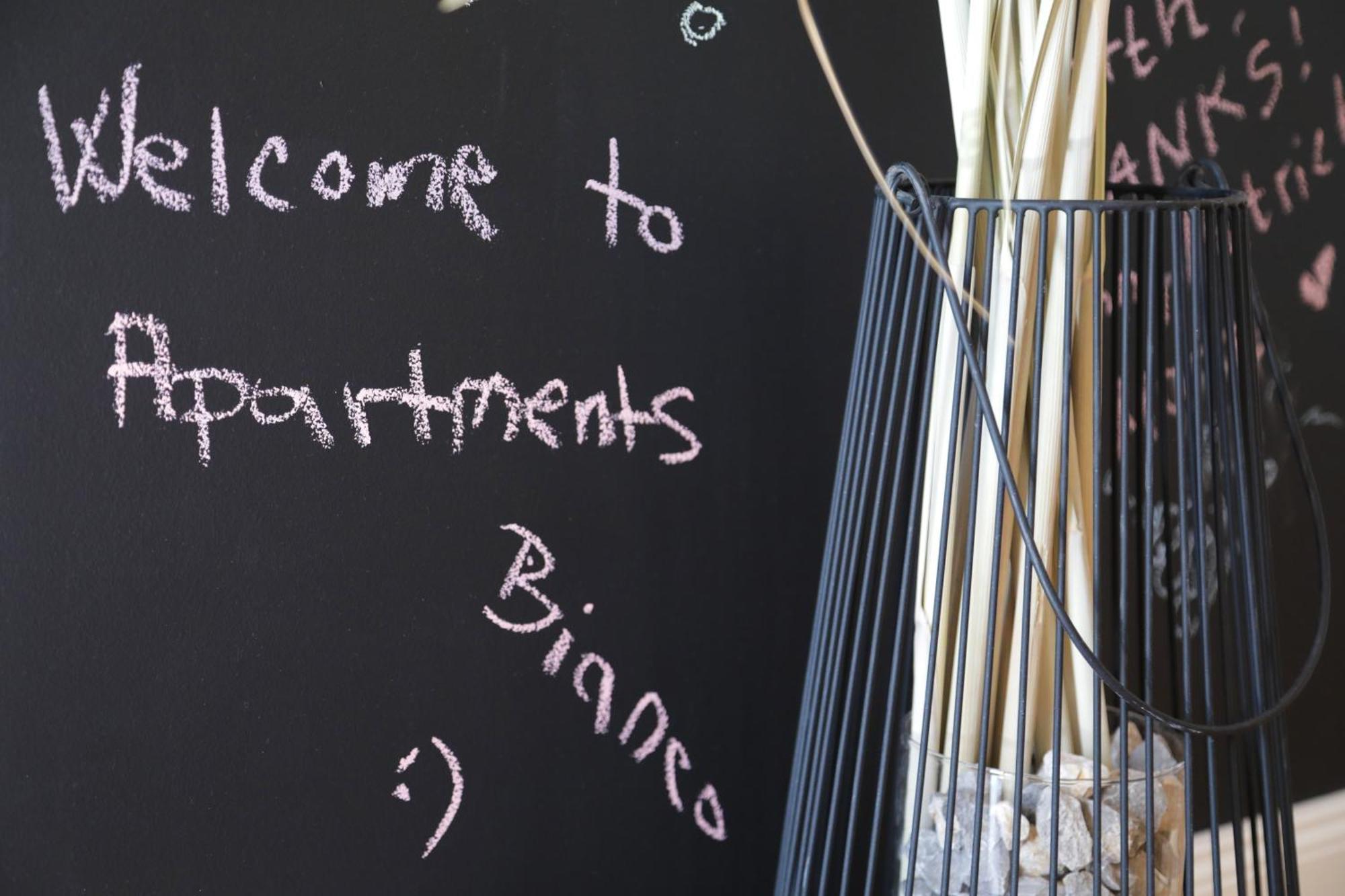 4-Star Apartments Bianco Kastela Ngoại thất bức ảnh